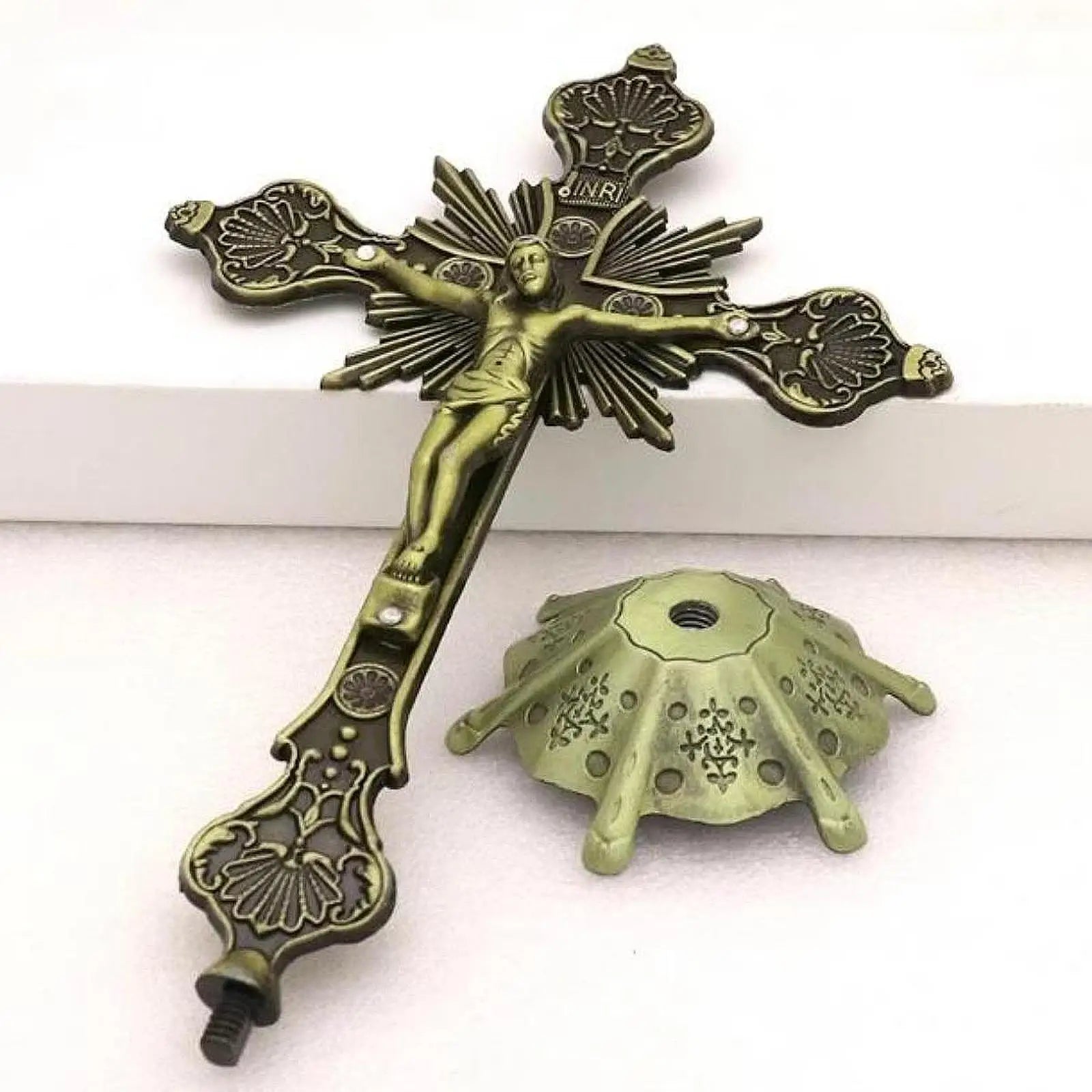 Jesus Crucifix Sculpture Jesus Cross Statue Catholic Figurine Standing Crucifix for Home Altar Living Room Table Bedroom